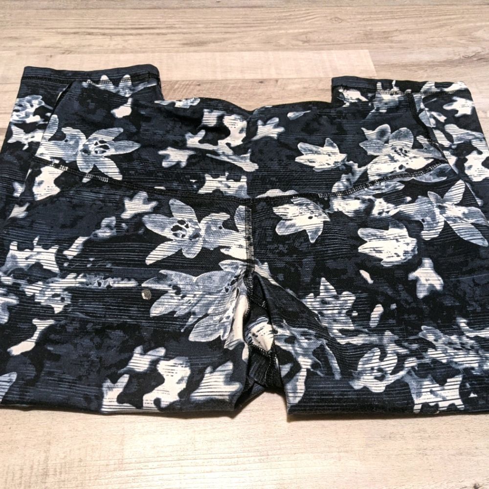 Old Navy Active Plus Cropped Leggings - XL
